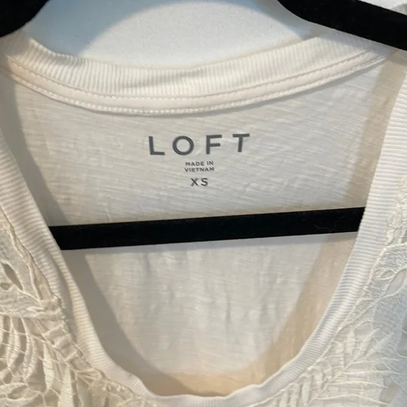 NWOT Loft lace tank - x- small - Picture 2 of 6